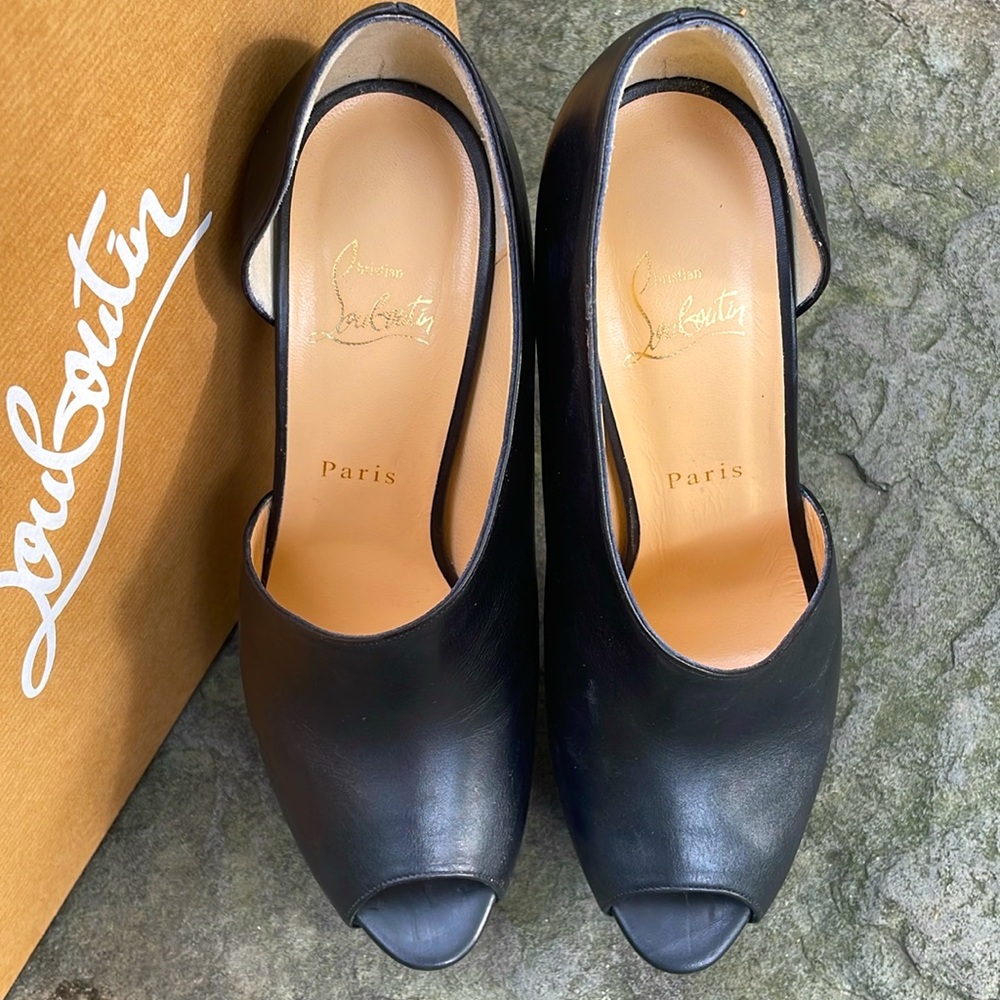 CHRISTIAN LOUBOUTIN VERITA BLACK LEATHER 6” STILLETTO HEEL PEEP TOE PUMPS🔥👠-9 - Picture 3 of 15